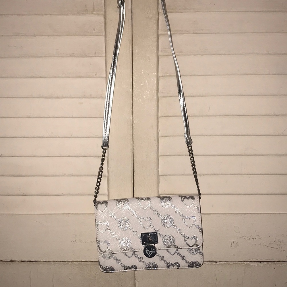 Purse - Picture 2 of 2
